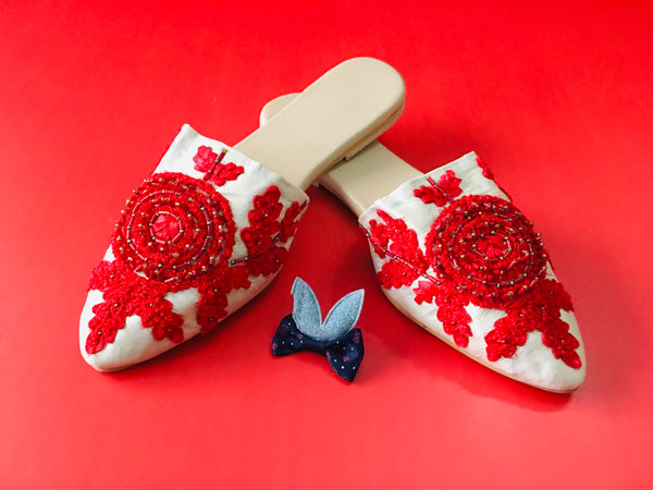 Aasma Mule with thread flower